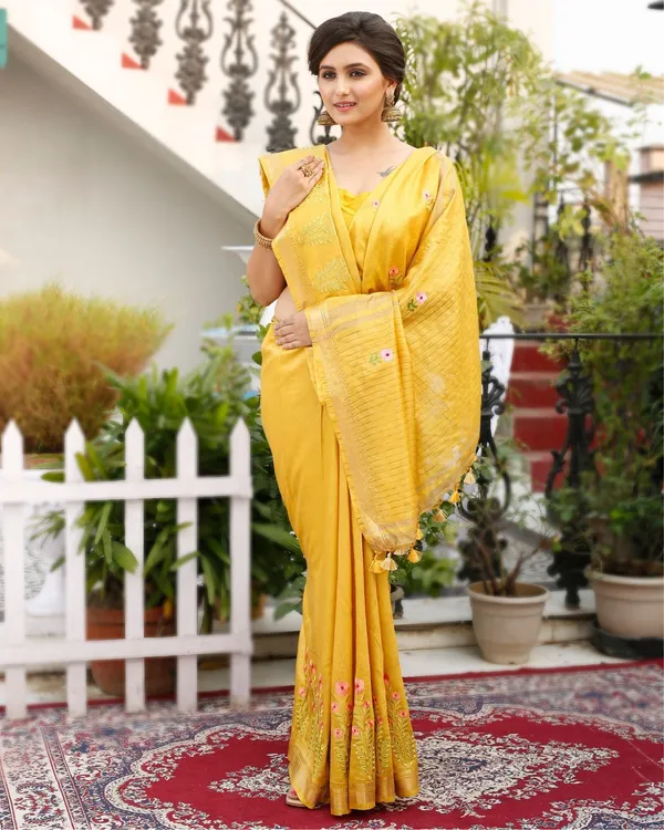 Van_Mala_Mustard_Embroidered_Saree