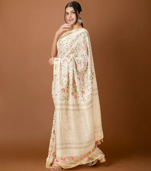 Van_Mala_White_Embroidered_Saree