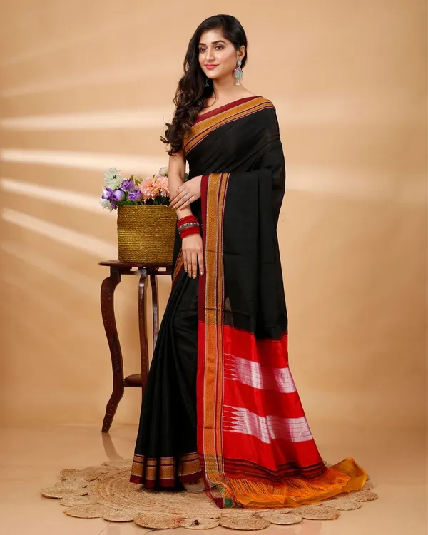 Black_Vintage_Elegance_Silk_Pure_Cotton_Saree