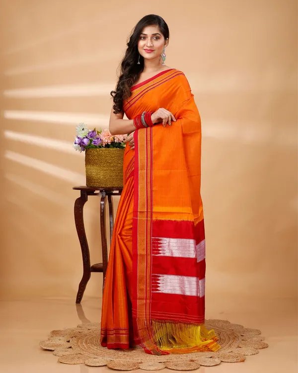 Bright_Orange_Vintage_Elegance_Silk_Pure_Cotton_Saree