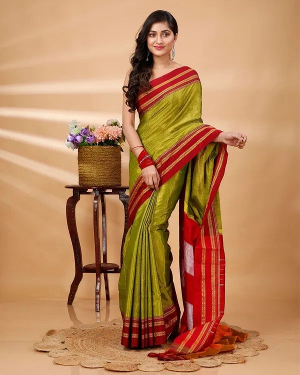 Green_&_Red_Vintage_Elegance_Silk_Pure_Cotton_Saree