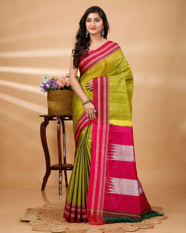 Olive_Green_Vintage_Elegance_Silk_Pure_Cotton_Saree
