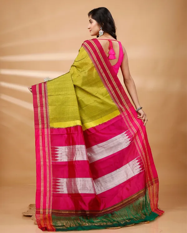 Olive_Green_Vintage_Elegance_Silk_Pure_Cotton_Saree