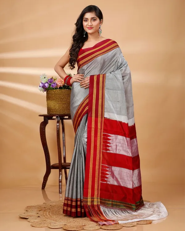 Silver_Gray_Vintage_Elegance_Silk_Pure_Cotton_Saree