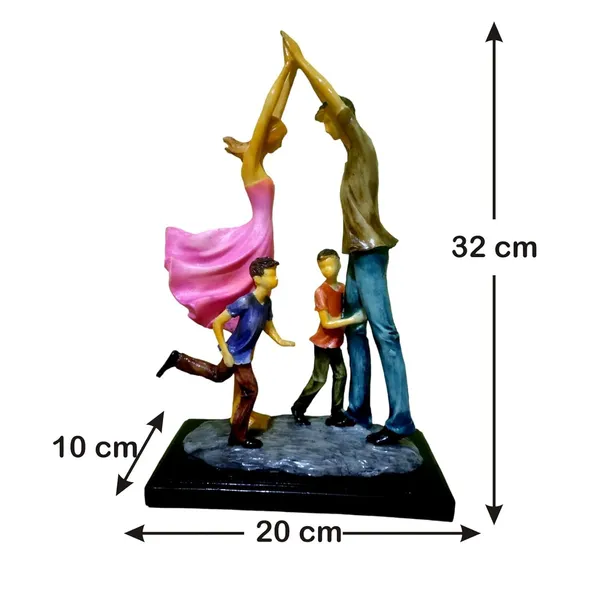 Multicolor_Polyresin_Handcrafted_With_Intricate_Detailing_And_Unique_Subject_Matter_Matte_Couple_Statue