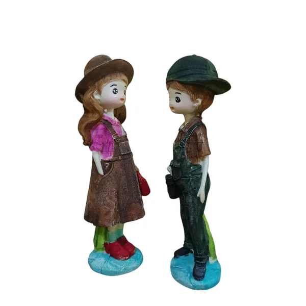 Multicolor_Resin_Lightweight_Handmade_Washable_Painted_Couple_Statue