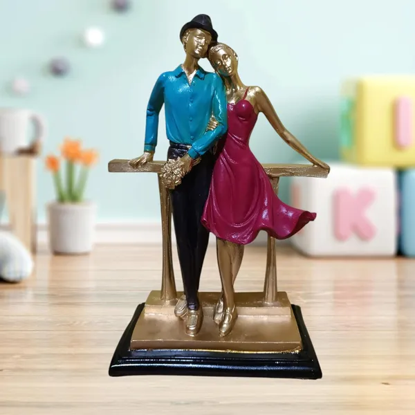 Multicolor_Resin_Portable_Lightweight_Handmade_Washable_Painted_Couple_Statue