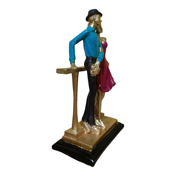 Multicolor_Resin_Portable_Lightweight_Handmade_Washable_Painted_Couple_Statue