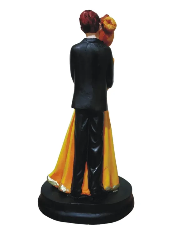 MultiColor_Showpiece_Couple_Statue_Showpiece_Gift_Statue_of_Couple_Sculpture_of_Couples_Figurine_Showpiece_Gift_Item_Pack_of_1