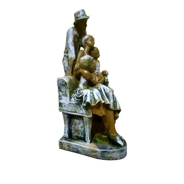 Multicolor_Resin_Portable_Lightweight_Handmade_Painted_Couple_Statue