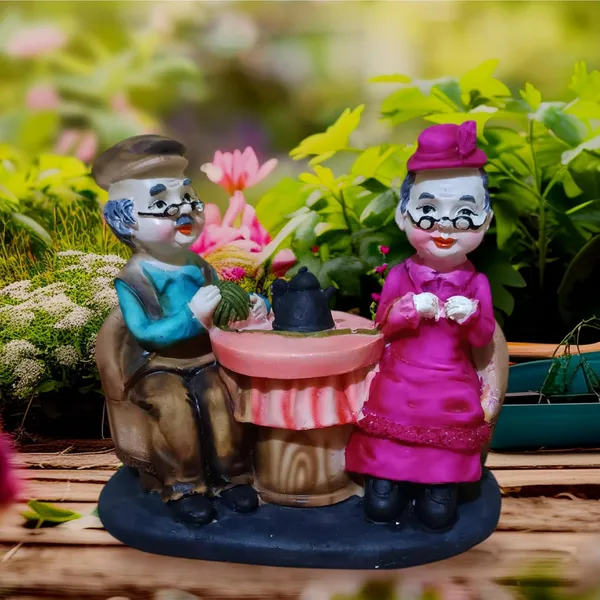 Multicolor_Resin_Lightweight_Handmade_Washable_Painted_Couple_Statue
