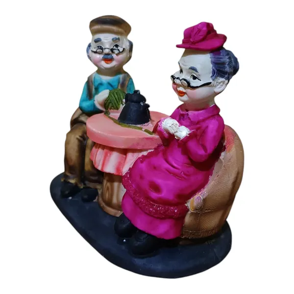 Multicolor_Resin_Lightweight_Handmade_Washable_Painted_Couple_Statue