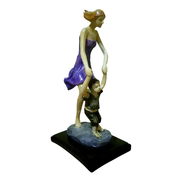 Multicolor_Mother_Father_Baby_Love_Statue_Family_Couple_Statue_Sculpture_For_Showpiece_Gift_Home_Decor_Office_Decor_Polyresin