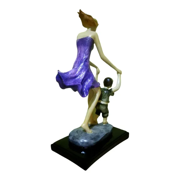 Multicolor_Mother_Father_Baby_Love_Statue_Family_Couple_Statue_Sculpture_For_Showpiece_Gift_Home_Decor_Office_Decor_Polyresin