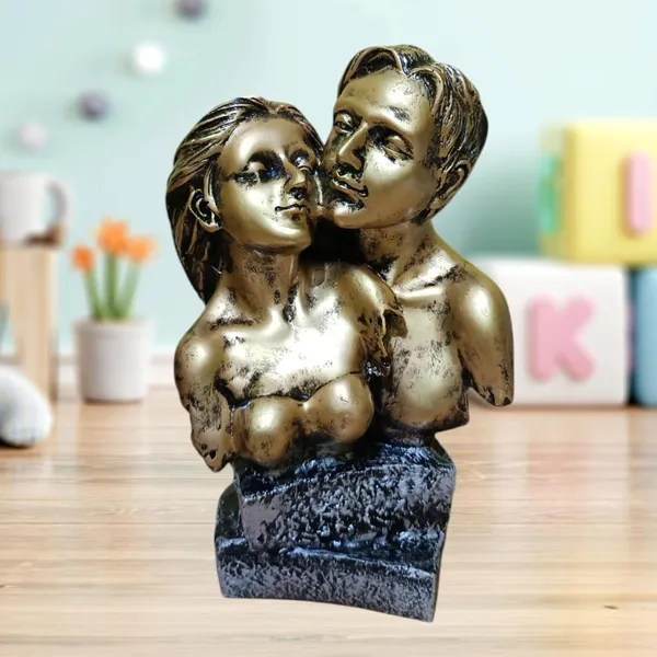 Multicolor_Resin_Portable_Lightweight_Handmade_Washable_Painted_Couple_Statue