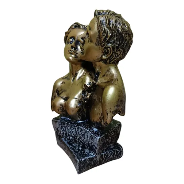 Multicolor_Resin_Portable_Lightweight_Handmade_Washable_Painted_Couple_Statue
