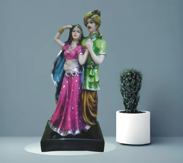 Multicolor_Resin_Portable_Lightweight_Handmade_Washable_Painted_Couple_Statue