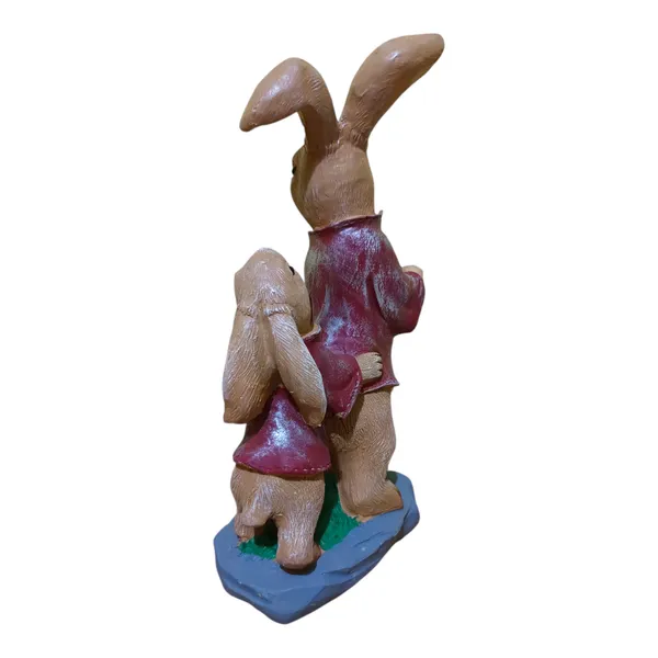 Rabbit_Couple_Statue