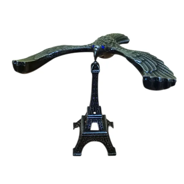 Self_Balancing_Eagle_On_Eiffel_Tower