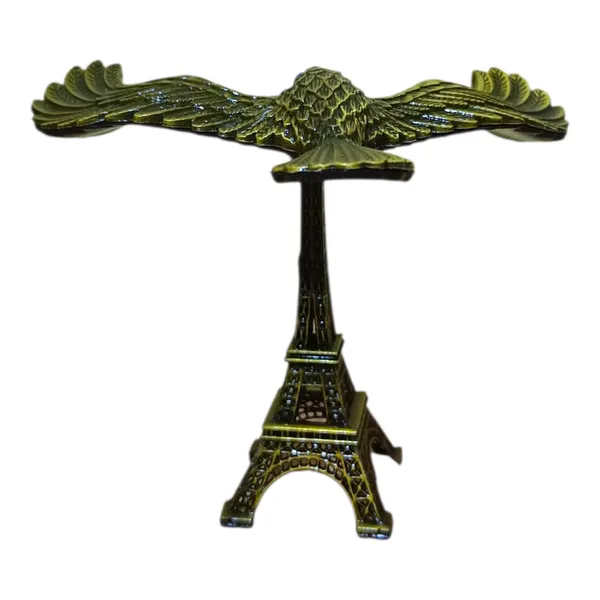 Self_Balancing_Eagle_On_Eiffel_Tower