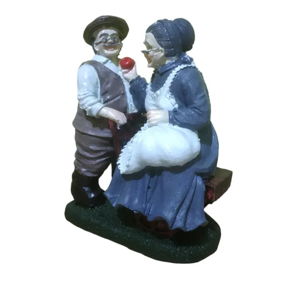 Old_Couple_Statue_Romantic_Grand_Parent_Dada_Dadi_Decorative_Showpiece_For_Home_Room_Hotel_Decor