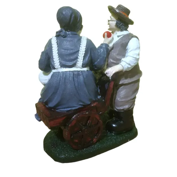 Old_Couple_Statue_Romantic_Grand_Parent_Dada_Dadi_Decorative_Showpiece_For_Home_Room_Hotel_Decor