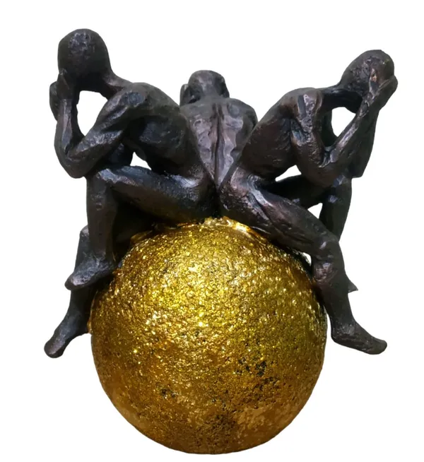 Human_Figurine_Sculpture_Statue_Decorative_Showpiece_for_Home_Office_Decor_Gift_Item_Pack_of_1_(V1)