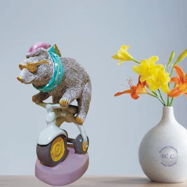 Bear_Ridding_Bike_Figurine_|_Bear_Statue