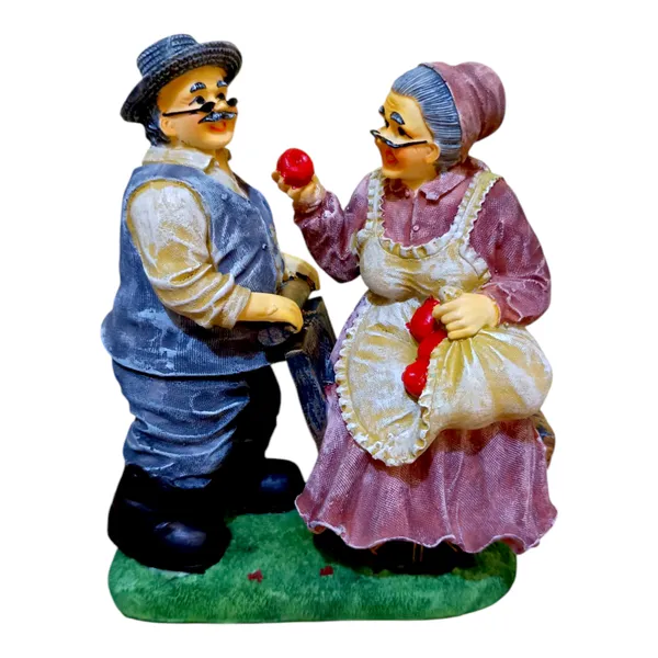 Winsome_Collection_Grand_Parent_Couple_Statue_Pack_of_1