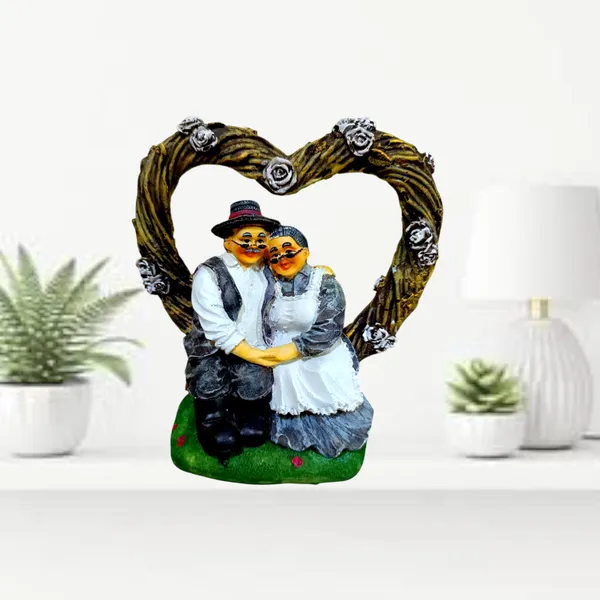 Winsome_Collection_Old_Romantic_Couple_Statue