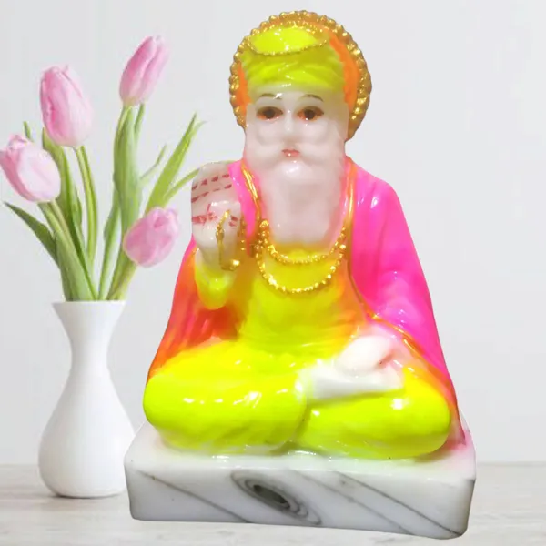Guru_Nanak_Dev_Ji_Statue