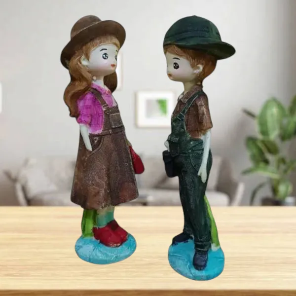 Multicolor_Resin_Lightweight_Handmade_Washable_Painted_Couple_Statue