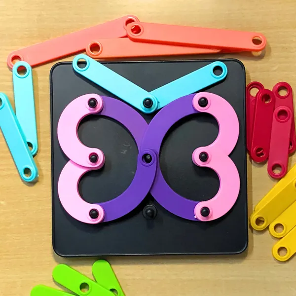 Alpha_Numeric_Puzzle_-_Alphabet_Construction_Puzzle_Toys_For_Kids