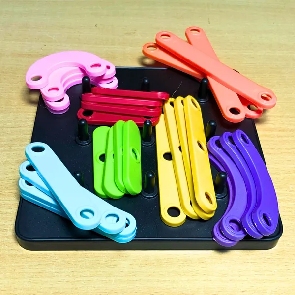 Alpha_Numeric_Puzzle_-_Alphabet_Construction_Puzzle_Toys_For_Kids