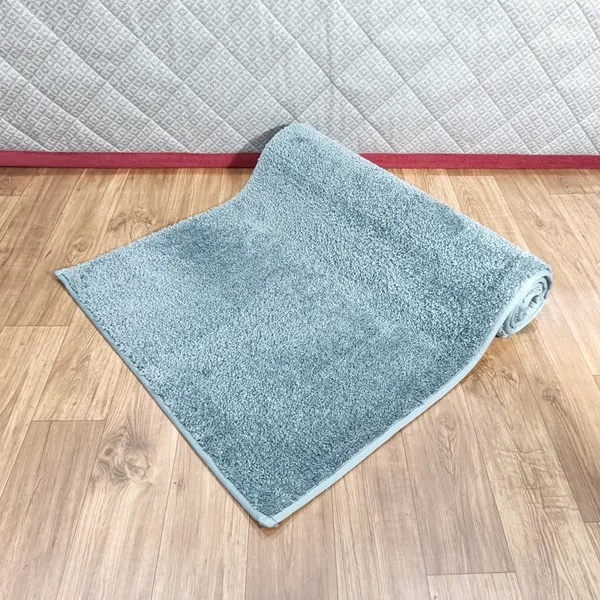 Grey_100%_Micro_Fiber_Bedside_Runner_Blend_Carpet_Rug_Anti_Skid_Backing_For_Home/Kitchen/Living_Area/Office_Entrance_(24"X60")