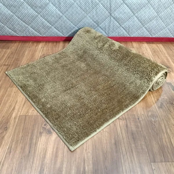 Light_Brown_100%_Micro_Fiber_Bedside_Runner_Blend_Carpet_Rug_Anti_Skid_Backing_For_Home/Kitchen/Living_Area/Office_Entrance_(24"X60")