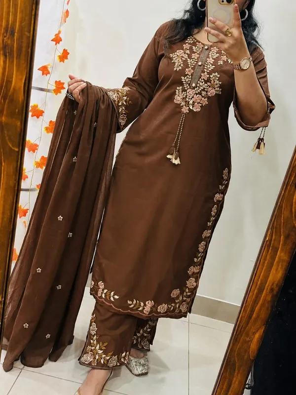 Cocoa_Brown_Embroidered_Cotton_Kurta_Set_with_Dupatta_for_Women