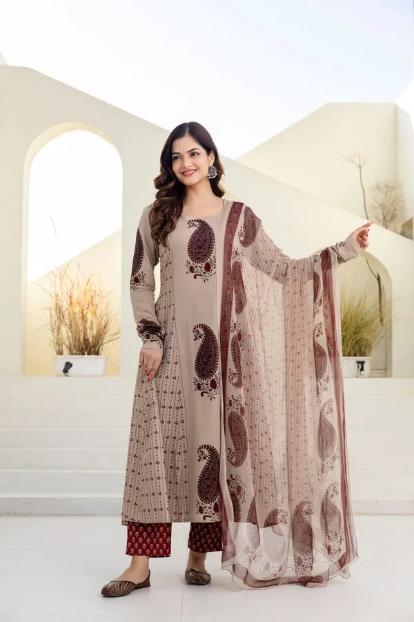 Elegant_Beige_Printed_Cotton_Kurta_Set_with_Dupatta_for_Women