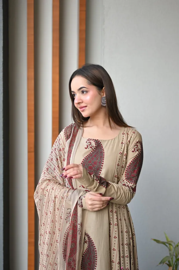 Elegant_Beige_Printed_Cotton_Kurta_Set_with_Dupatta_for_Women