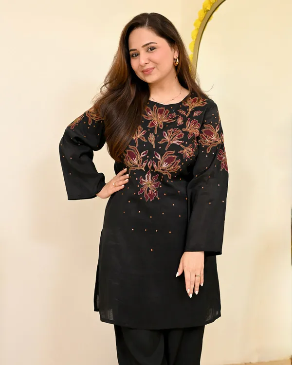 Elegant_Black_Floral_Printed_Kurta_Palazzo_Set_for_Women