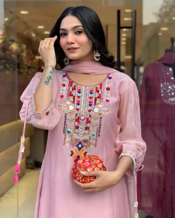 Elegant_Pink_Embroidered_Kurti_Set_for_Women