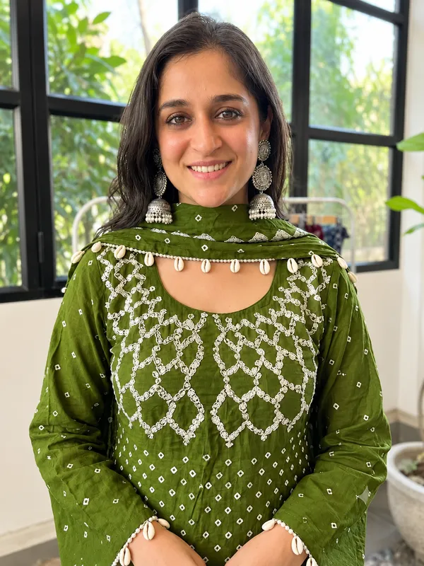 Green_Bandhani_Printed_Kurta_Palazzo_Set_with_Matching_Dupatta