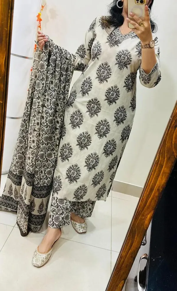 Ivory_&_Black_Handblock_Printed_Kurta_Set_with_Dupatta