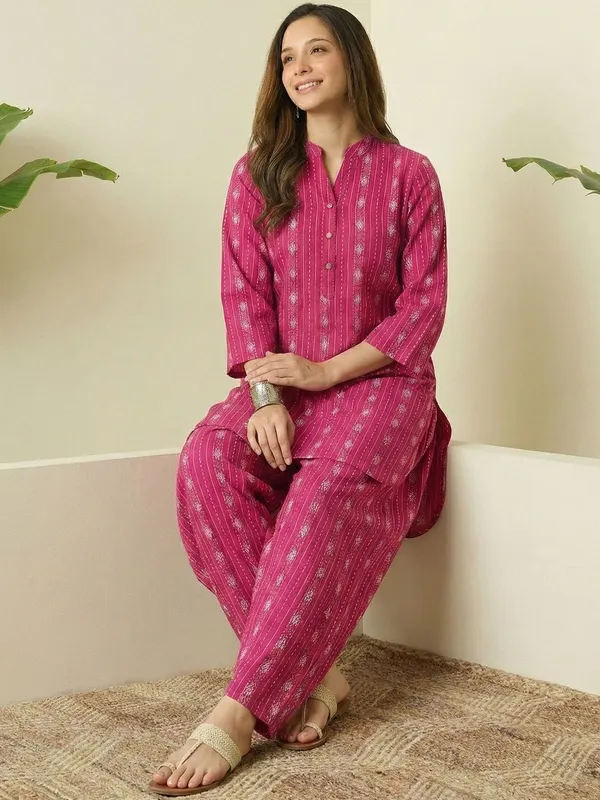Pink_Printed_Straight_Kurta_with_Matching_Pants_Set