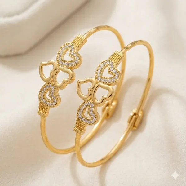 Gold_Alloy_Heart_Design_Openable_Bangle_Set_For_Women