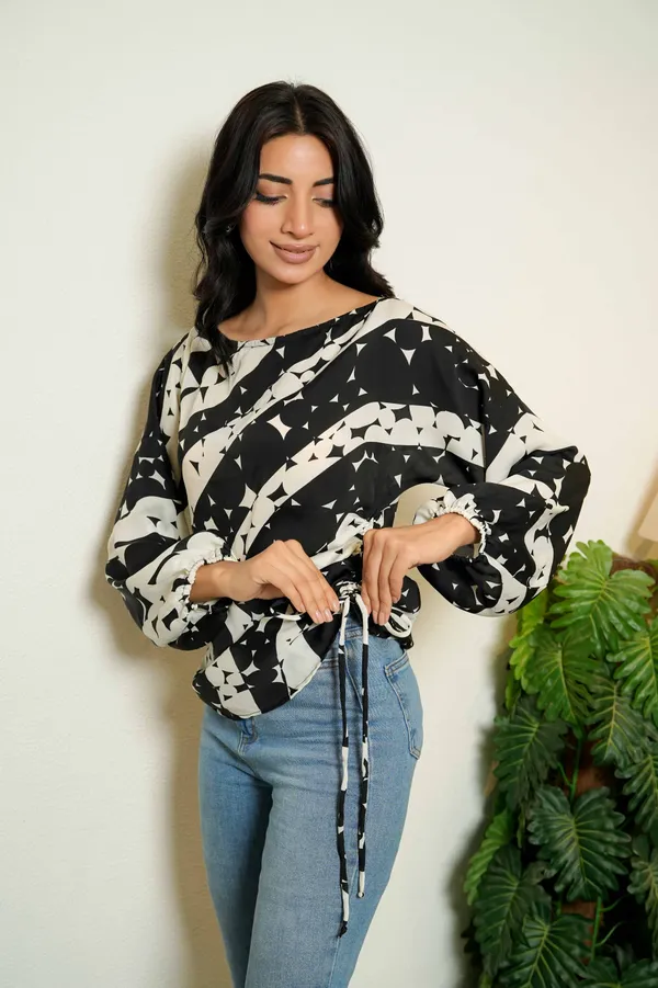 Monochrome_Asymmetric_Top