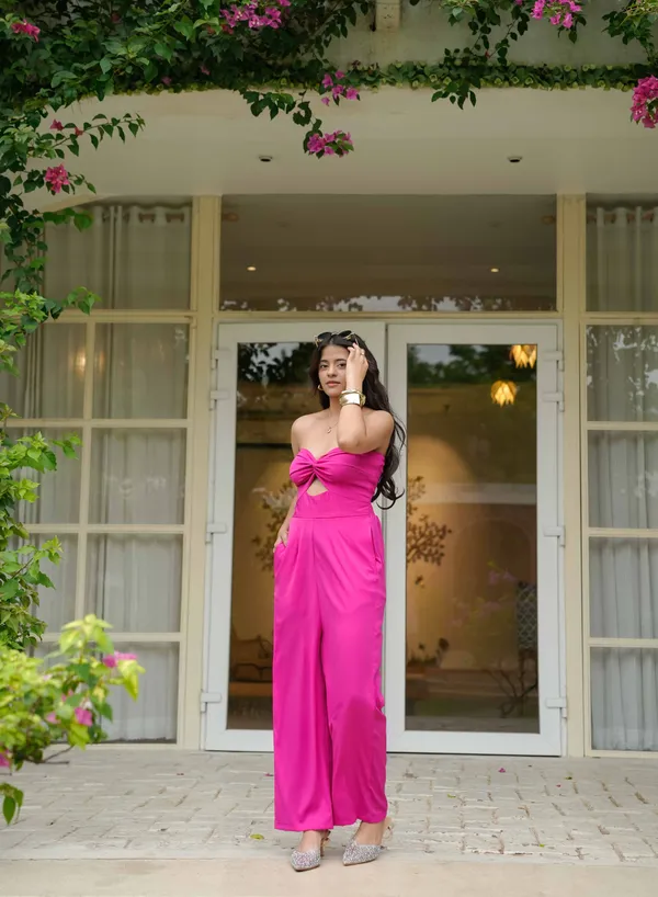 Barbie_Pink_jumpsuit
