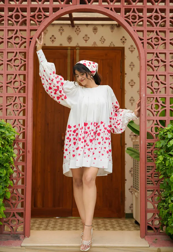 Red_heart_cotton_mini_dress