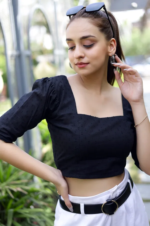 Black_Cotton_Caia_Crop_Top_For_Women