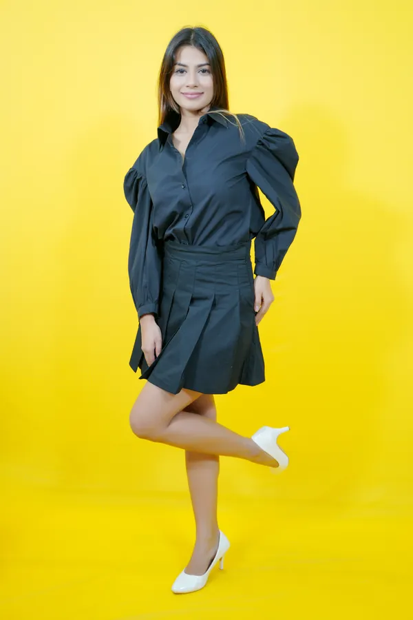 Black_Cotton_Blend_Full_Sleeve_Solid_Hip_Length_Oversized_Fit_Shirt_For_Women